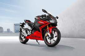 CBR 250R 2023